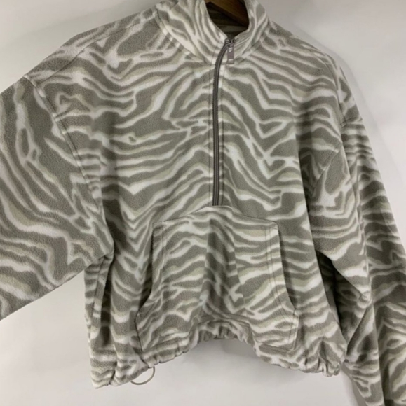 TNA Polar Half Zip - Picture 2 of 3